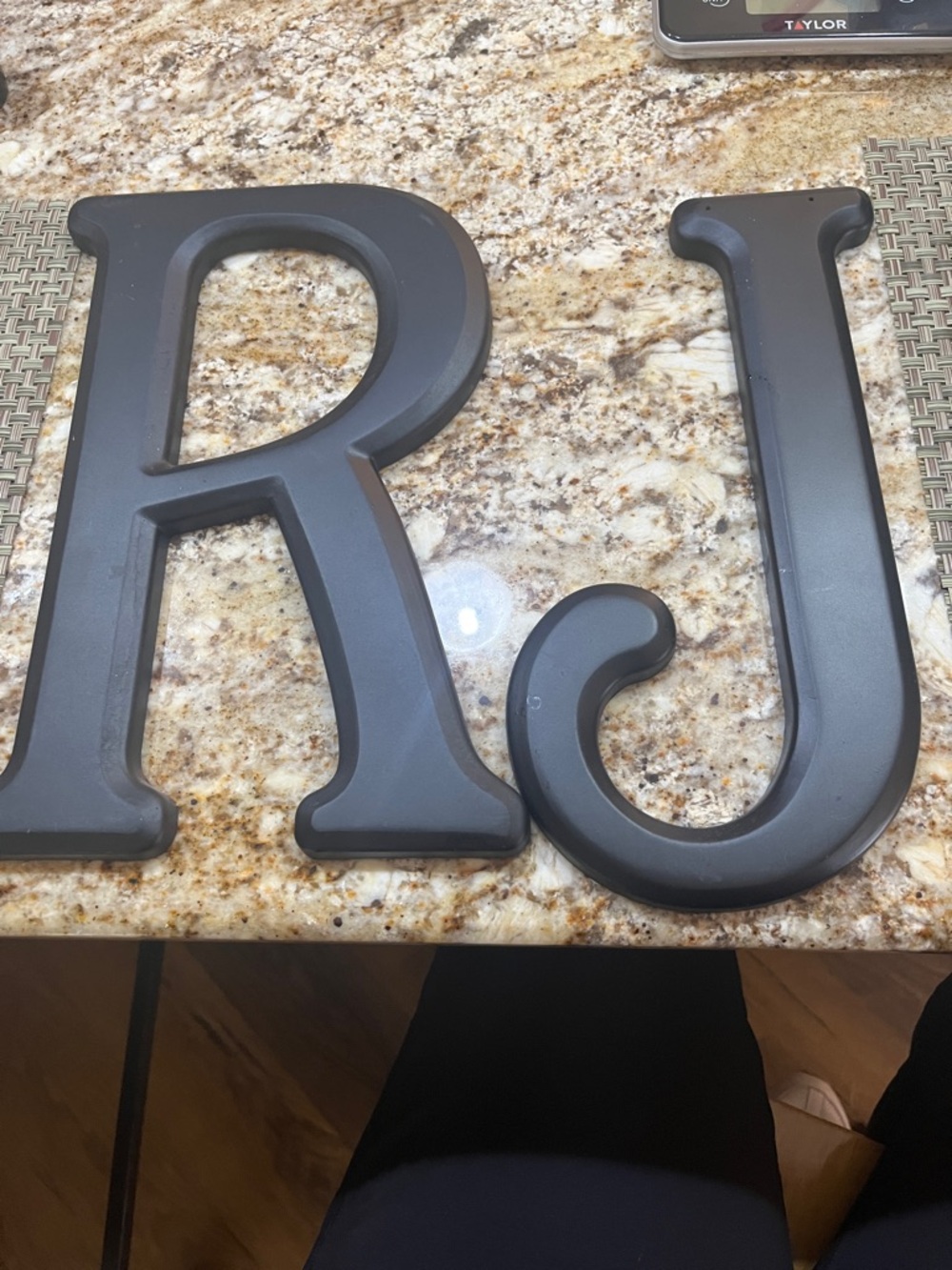 Decorative Resin Letter Set - R & J in Matte Black